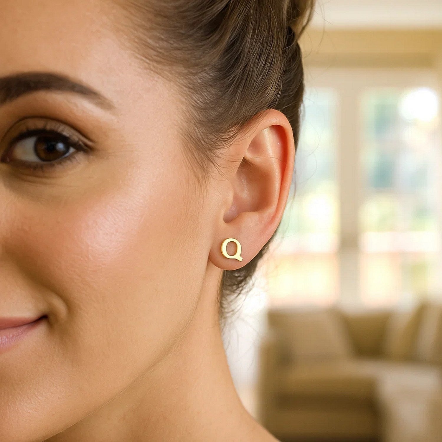 14K Yellow Gold Yours Truly Initial Q Stud Earrings